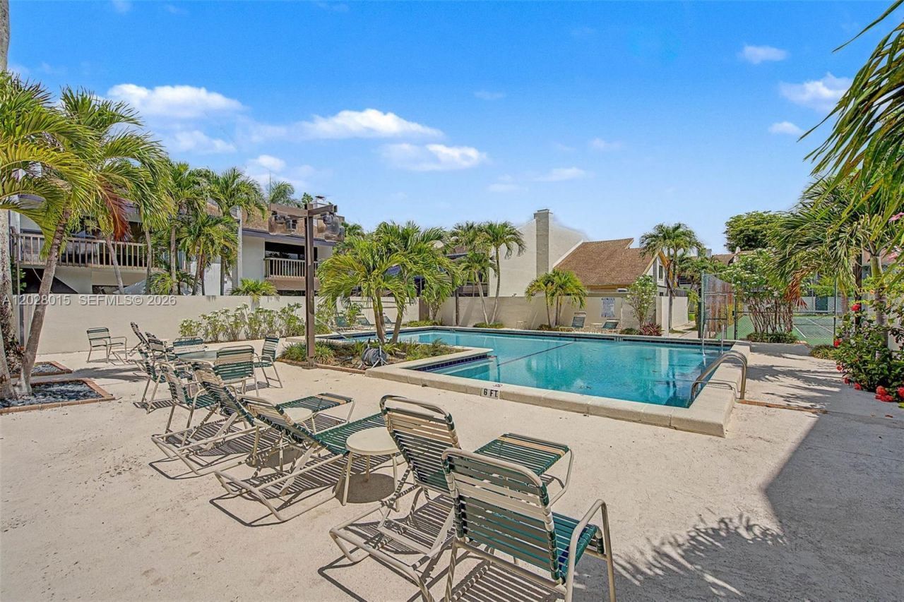 6671 SW 70th Ter , Unit 20, South Miami, FL 33143 Photo