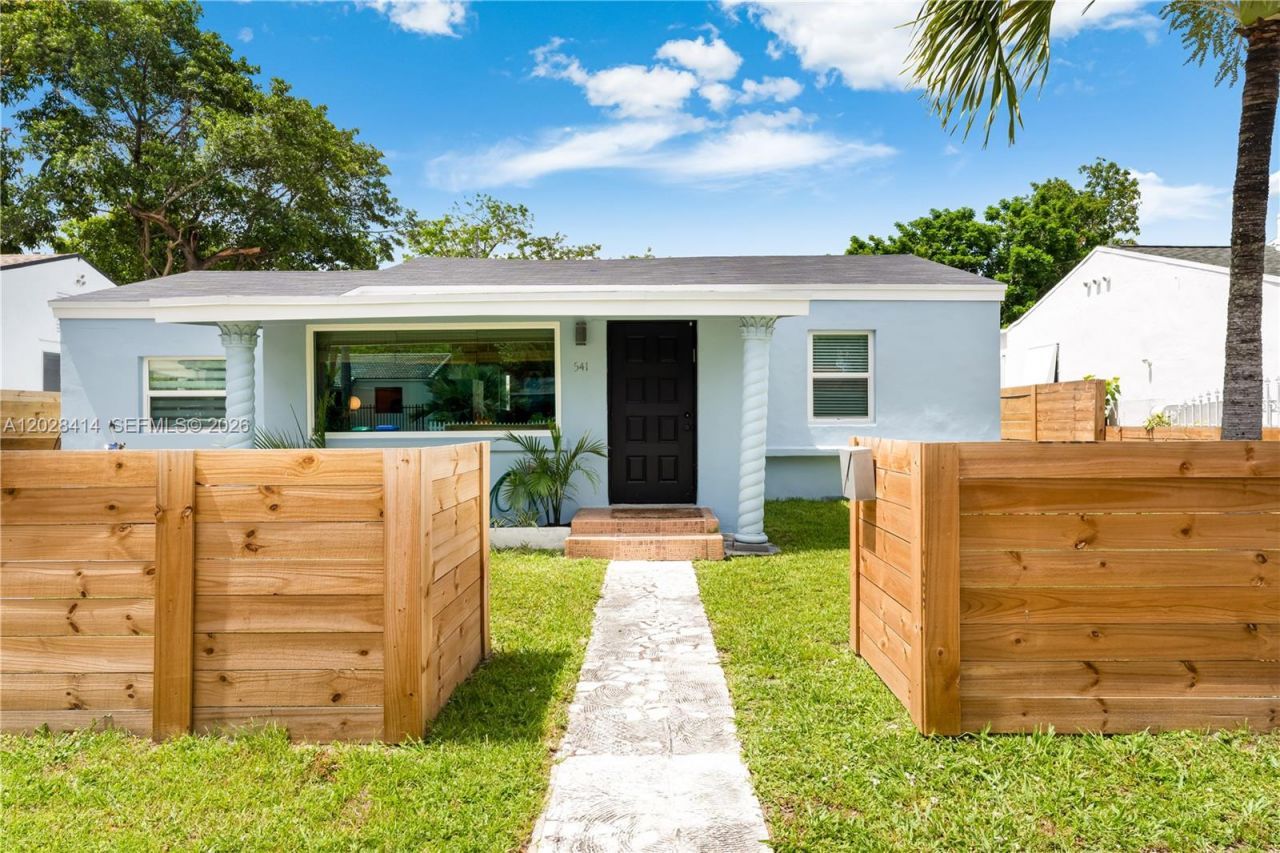 541 NW 49th St , Miami, FL 33127 Photo