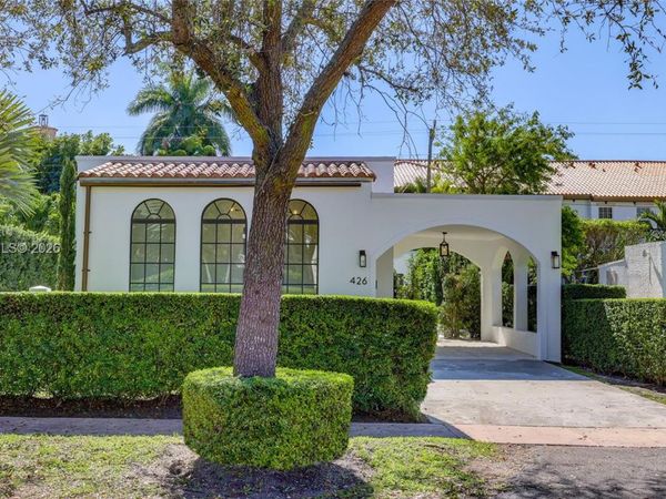 426 Aragon Ave, Coral Gables, FL 33134