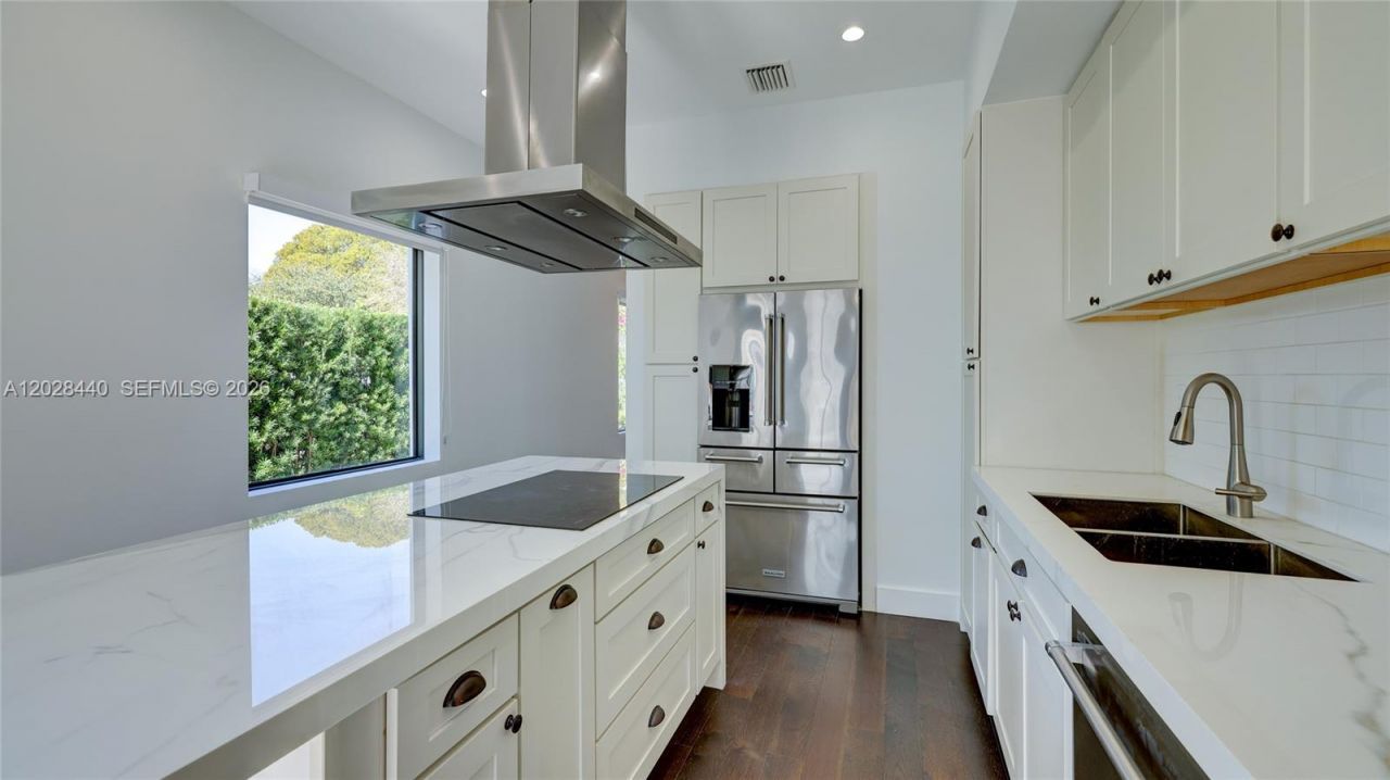 426 Aragon Ave, Coral Gables, FL 33134 Photo