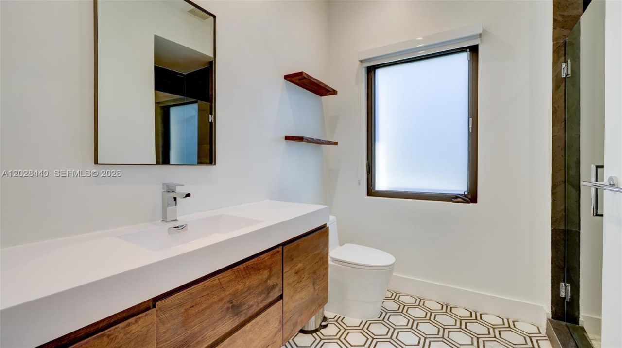426 Aragon Ave, Coral Gables, FL 33134 Photo