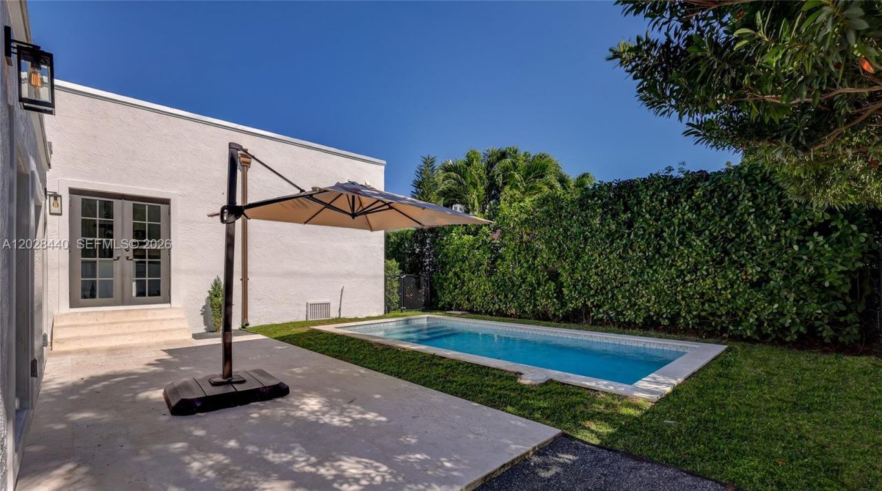 426 Aragon Ave, Coral Gables, FL 33134 Photo