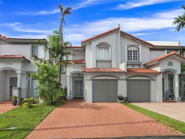 11468 NW 50th Ter , Doral, FL 33178