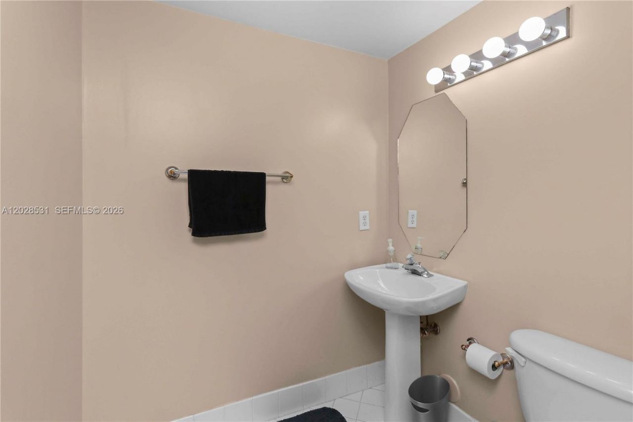 11468 NW 50th Ter , Doral, FL 33178 Photo