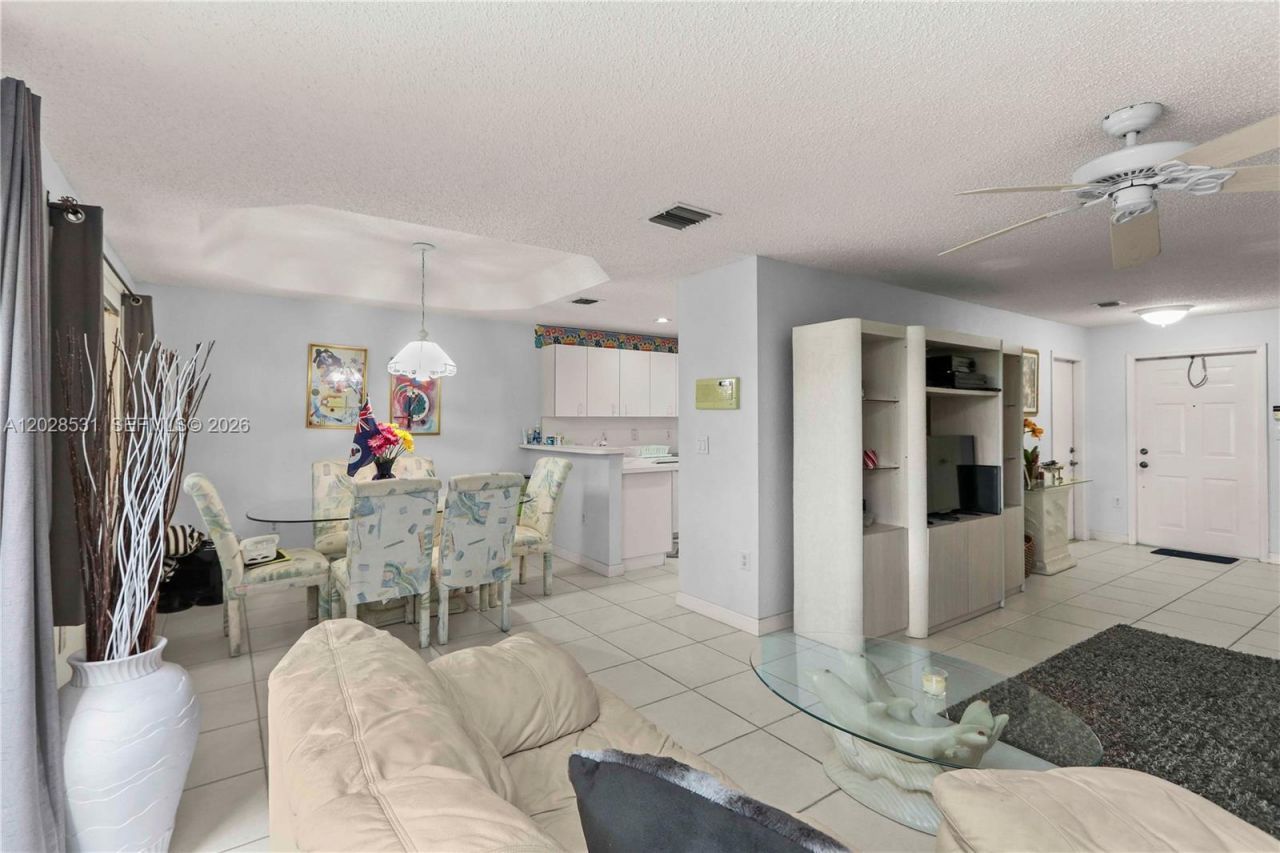 11468 NW 50th Ter , Doral, FL 33178 Photo
