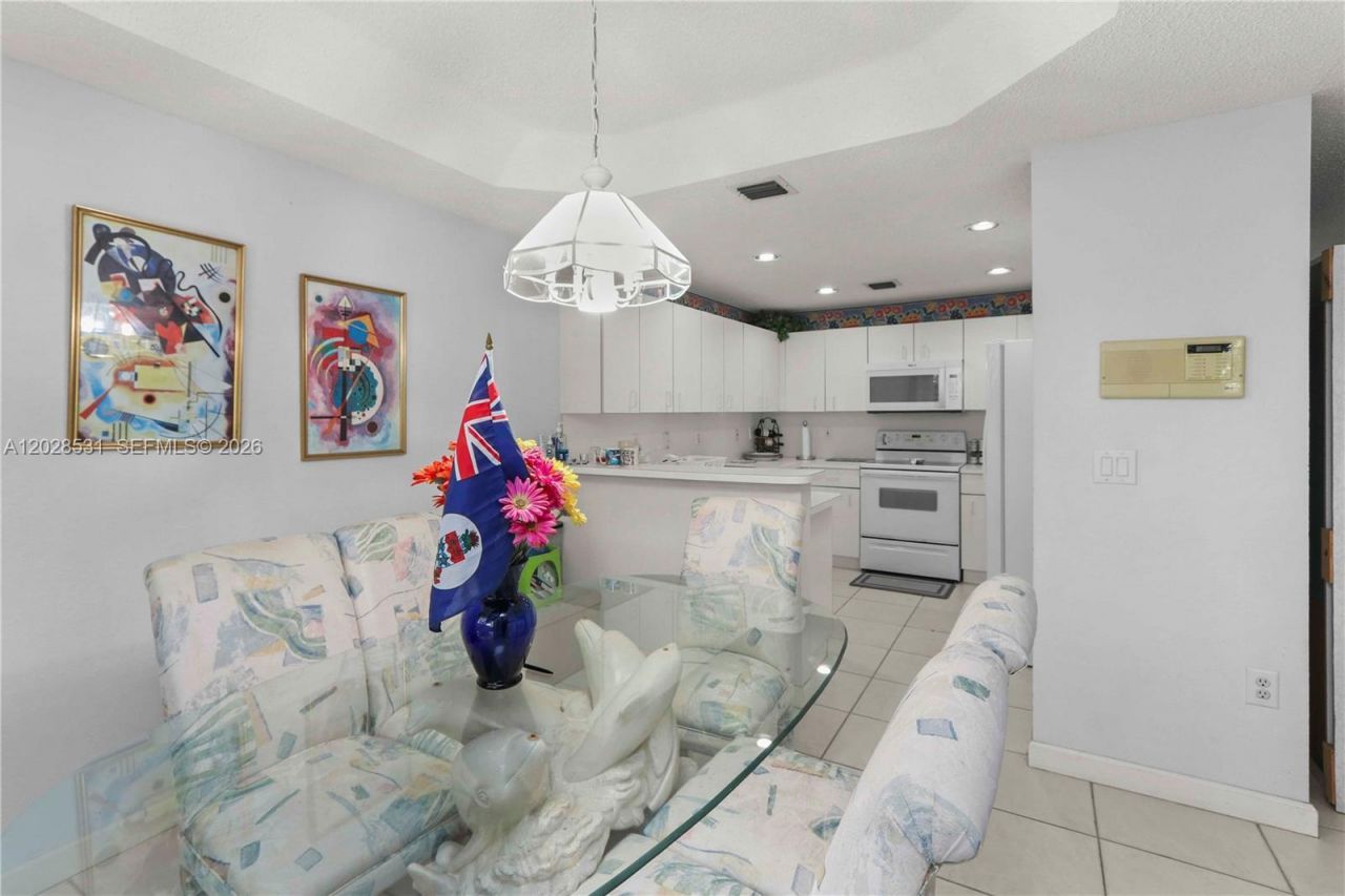 11468 NW 50th Ter , Doral, FL 33178 Photo