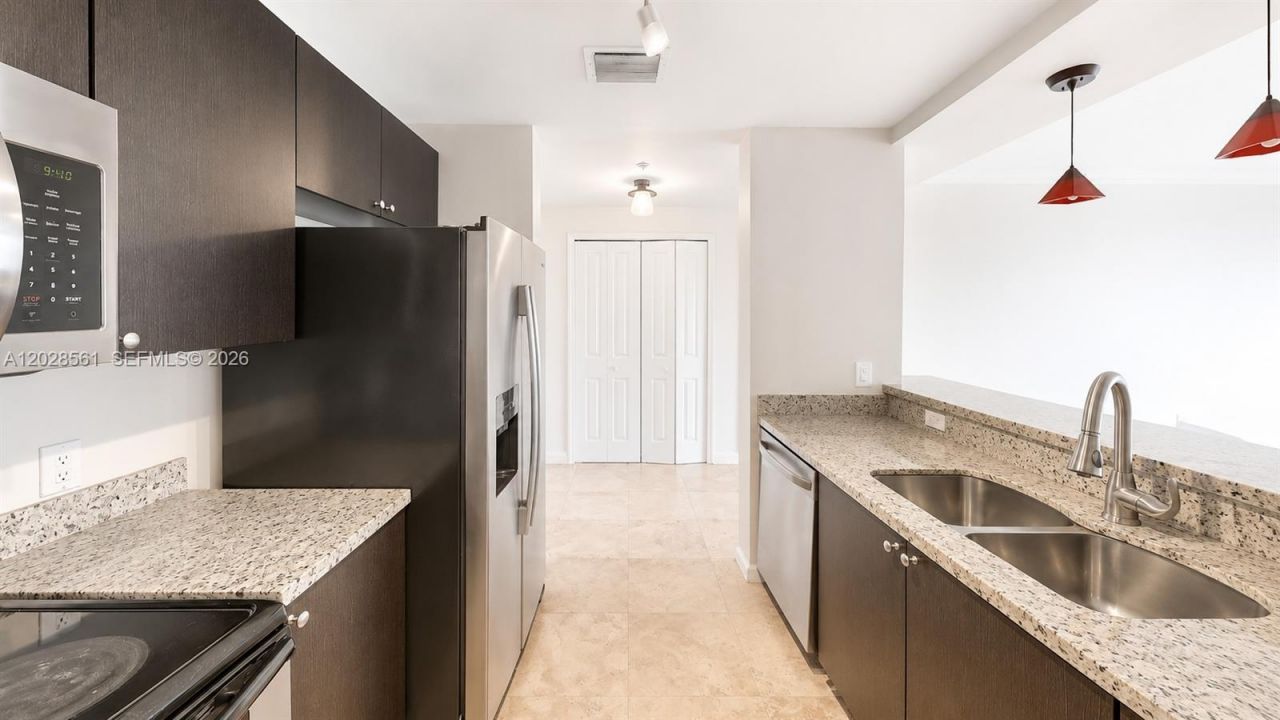 2650 SW 37th Ave, Unit 506, Miami, FL 33133 Photo