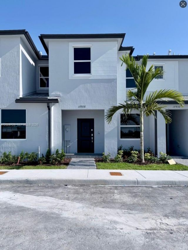 17928 SW 357th Ter, Homestead, FL 33034 Main Photo