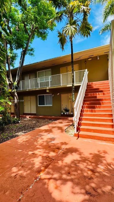 6330 SW 79th St , Unit 23, South Miami, FL 33143 Photo