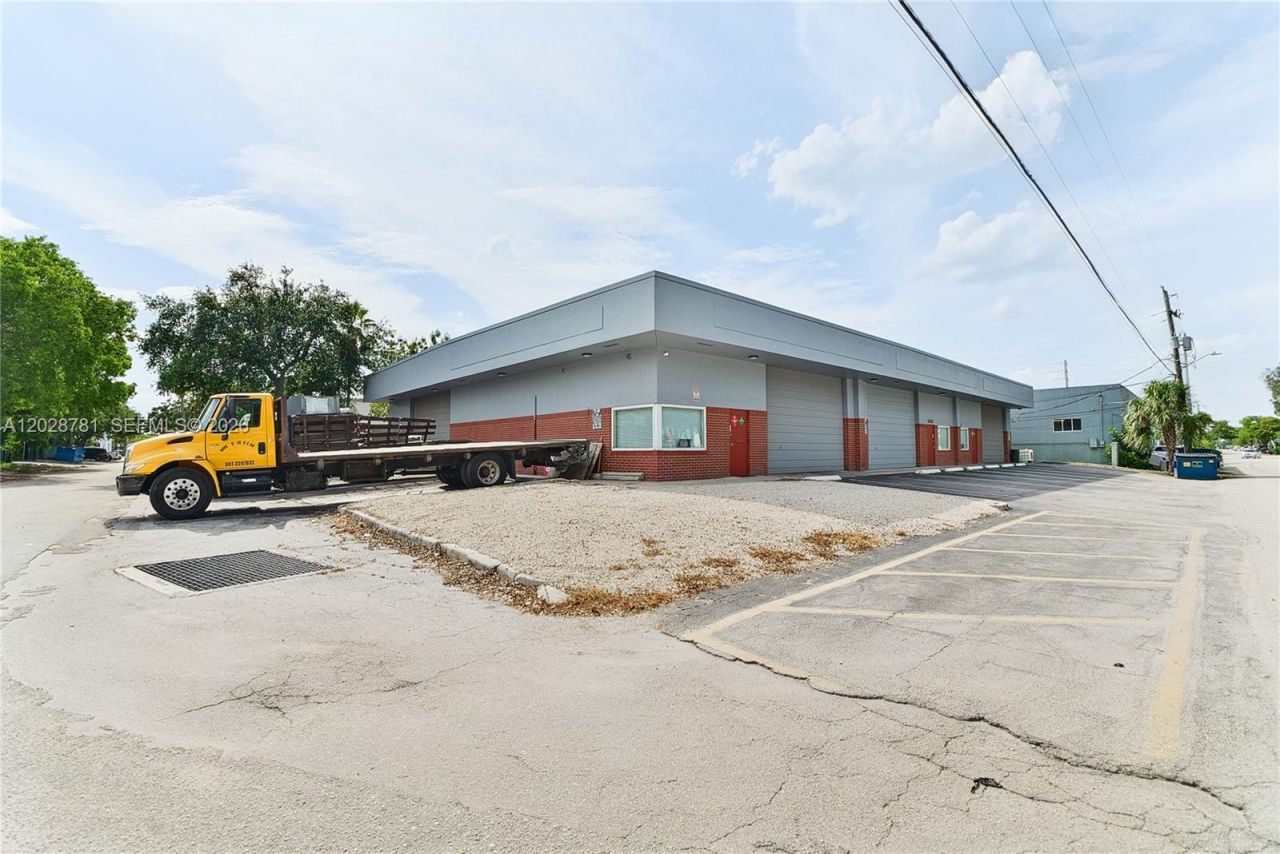 5101 NW 10th Ter , Fort Lauderdale, FL 33309 Photo