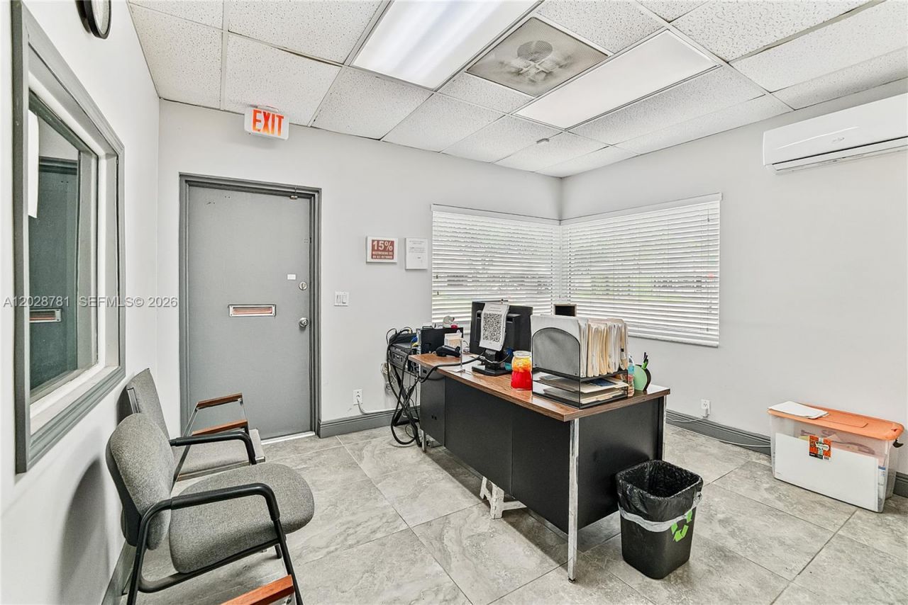 5101 NW 10th Ter , Fort Lauderdale, FL 33309 Photo