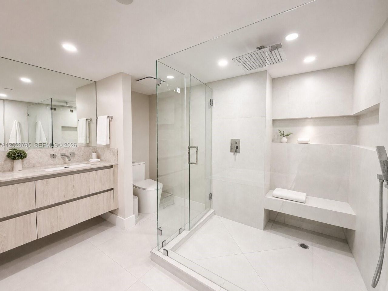 19667 Turnberry Way , Unit 6F, Aventura, FL 33180 Photo