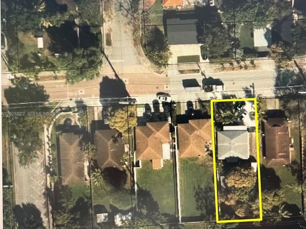 5834 SW 66th St , South Miami, FL 33143
