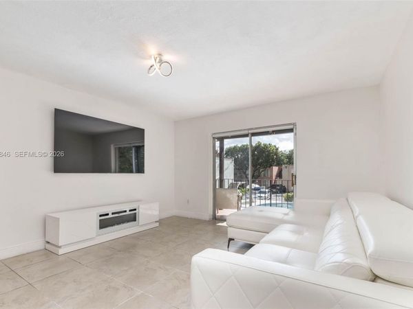 10748 N Kendall Dr , Unit N22, Miami, FL 33176