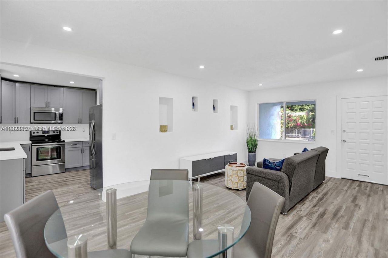 236 NW 42nd St , Miami, FL 33127 Photo