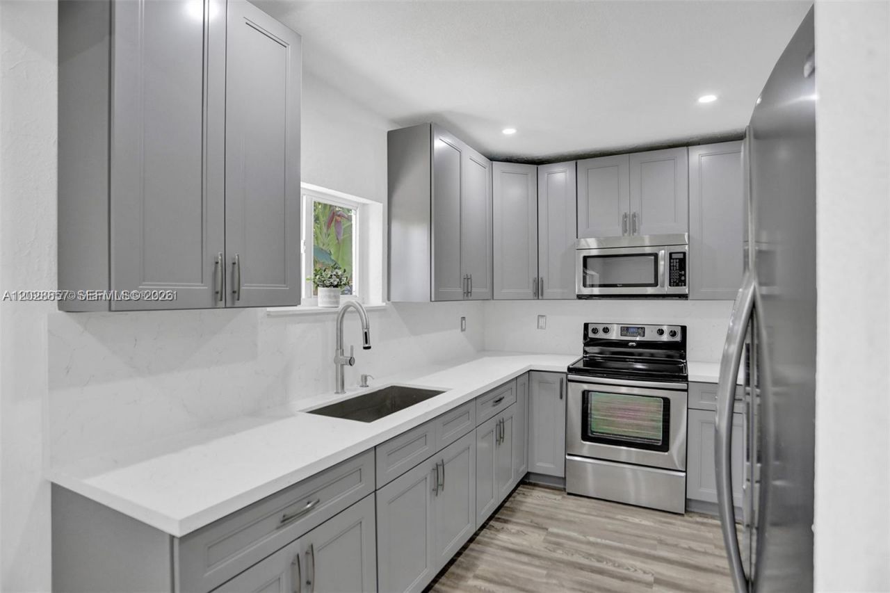 236 NW 42nd St , Miami, FL 33127 Photo