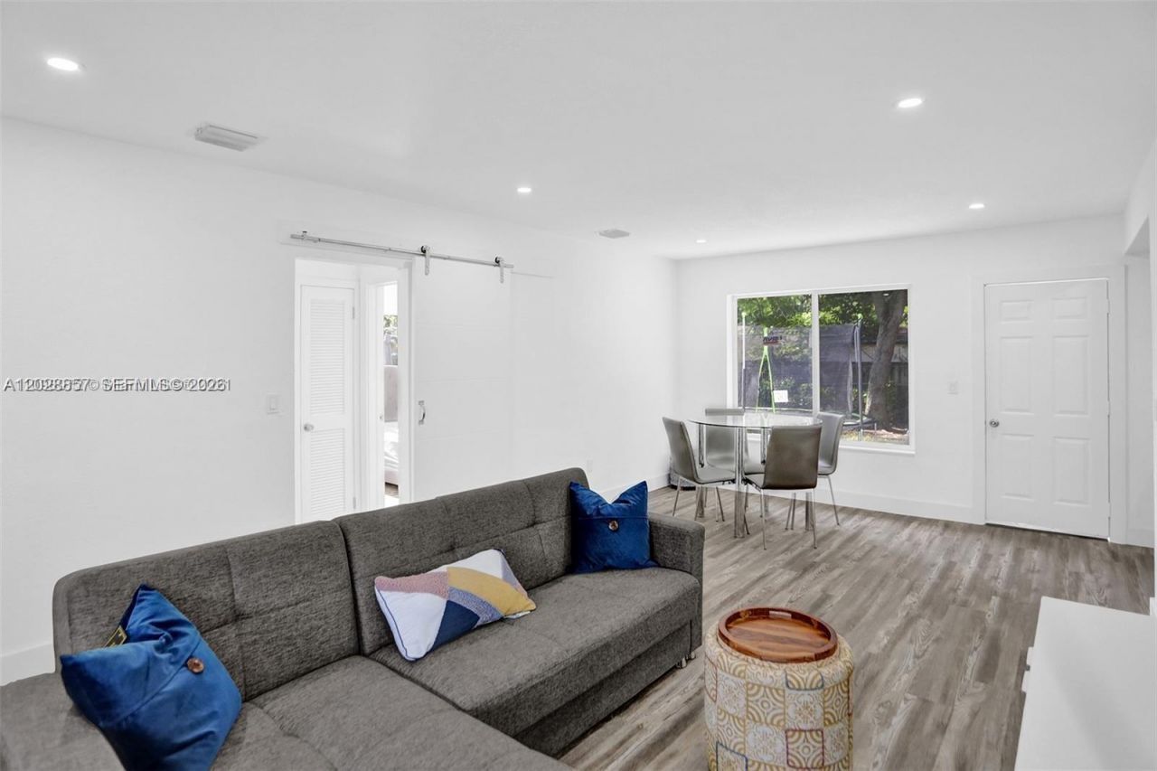 236 NW 42nd St , Miami, FL 33127 Photo