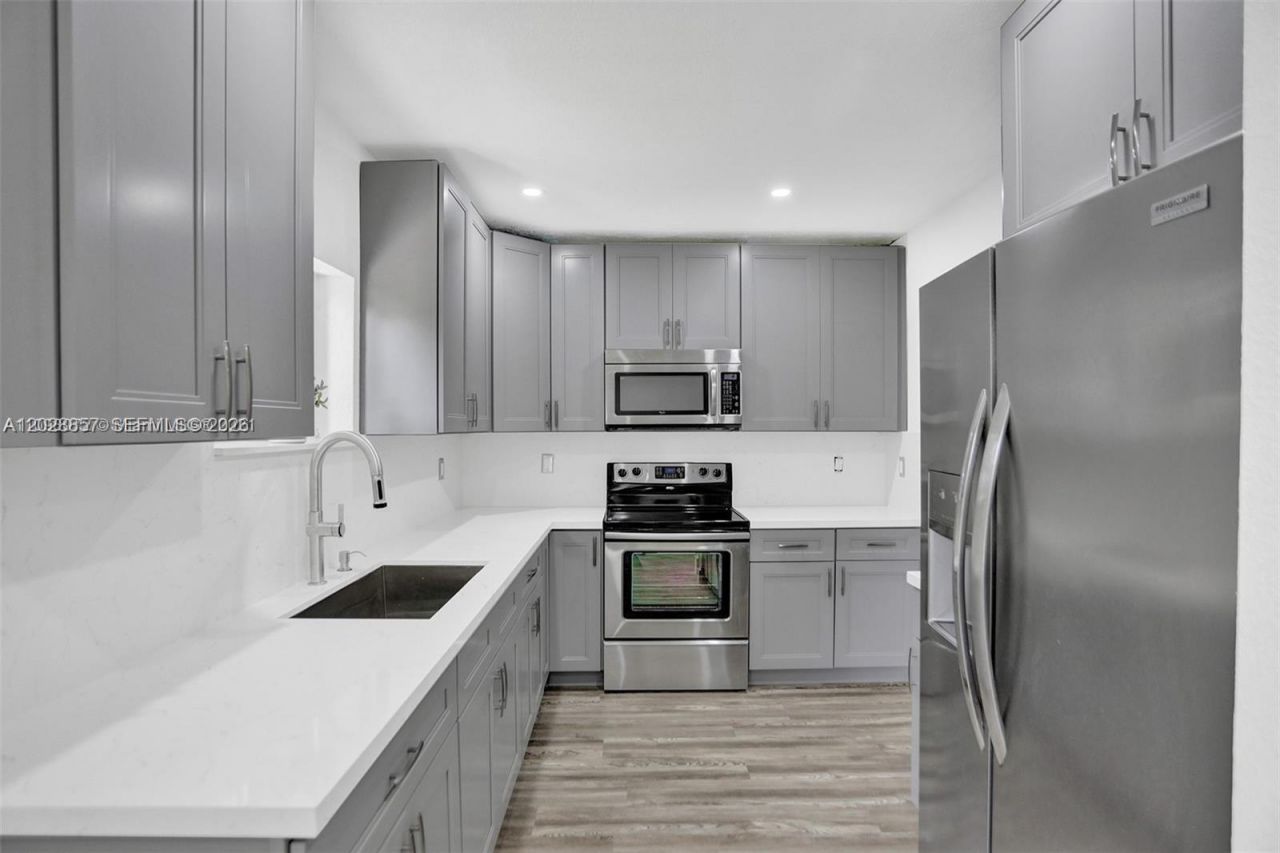 236 NW 42nd St , Miami, FL 33127 Photo