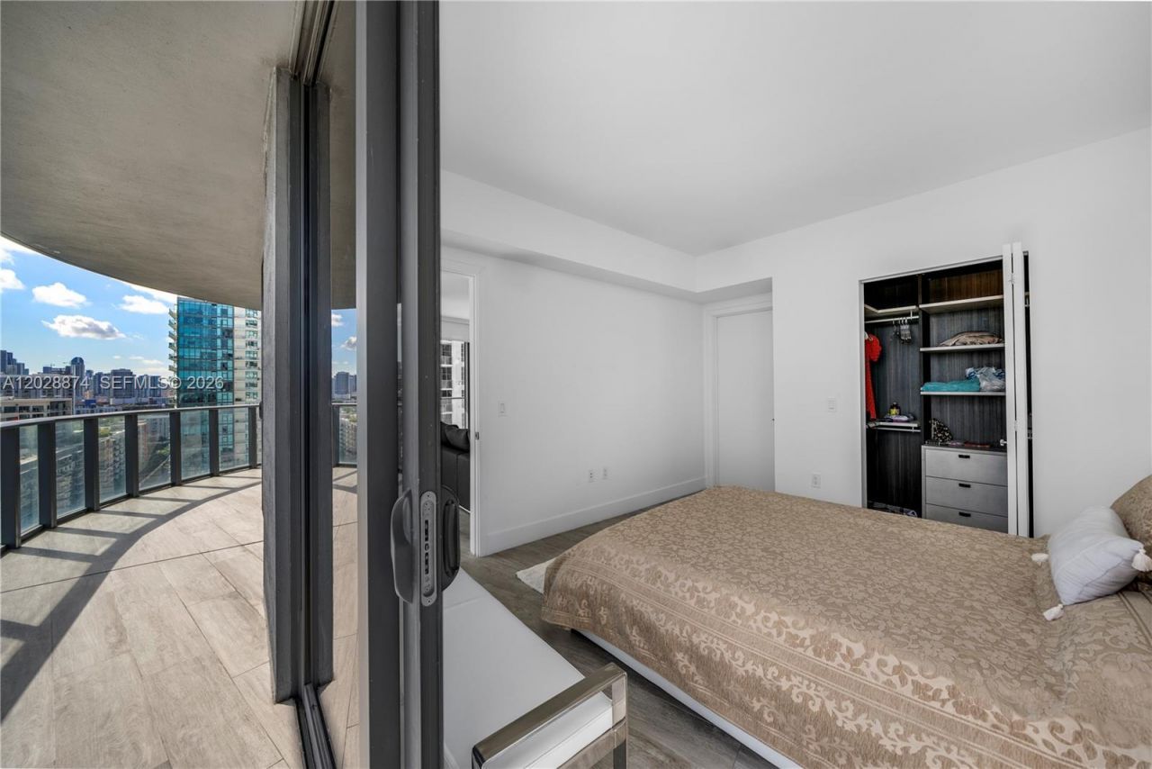 121 NE 34th St , Unit 1704, Miami, FL 33137 Photo