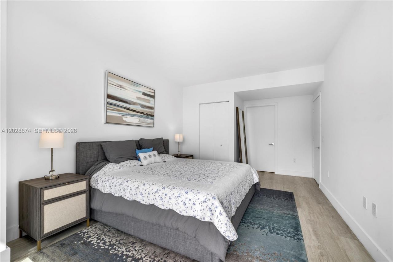 121 NE 34th St , Unit 1704, Miami, FL 33137 Photo