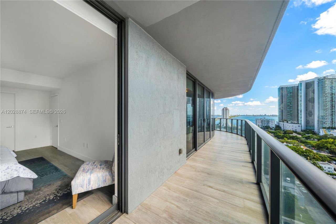 121 NE 34th St , Unit 1704, Miami, FL 33137 Photo