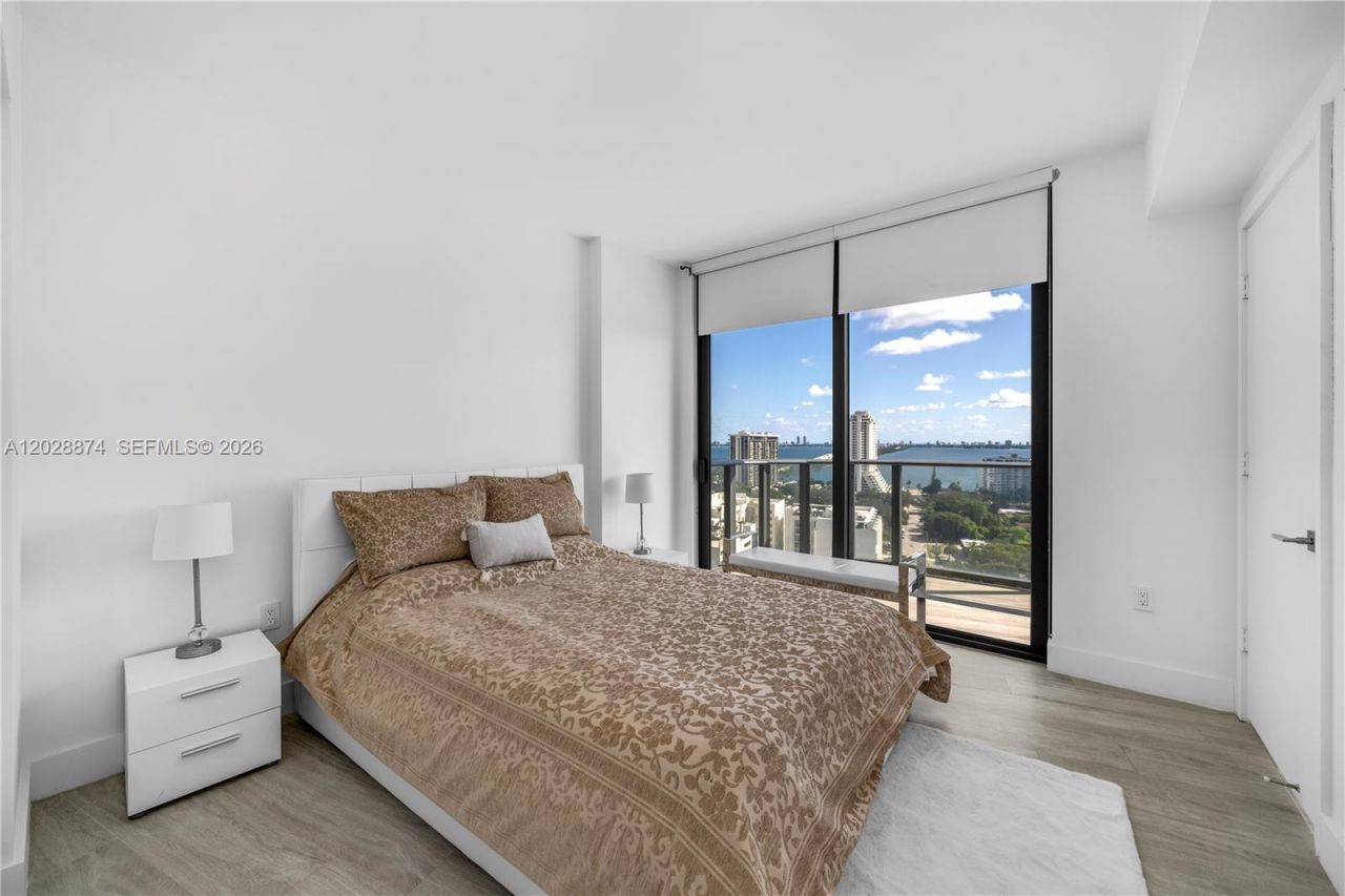 121 NE 34th St , Unit 1704, Miami, FL 33137 Photo