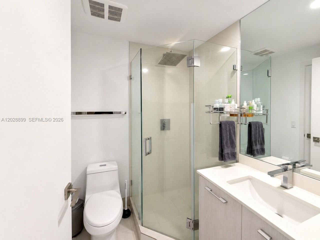 45 SW 9th St , Unit 1506, Miami, FL 33130 Photo