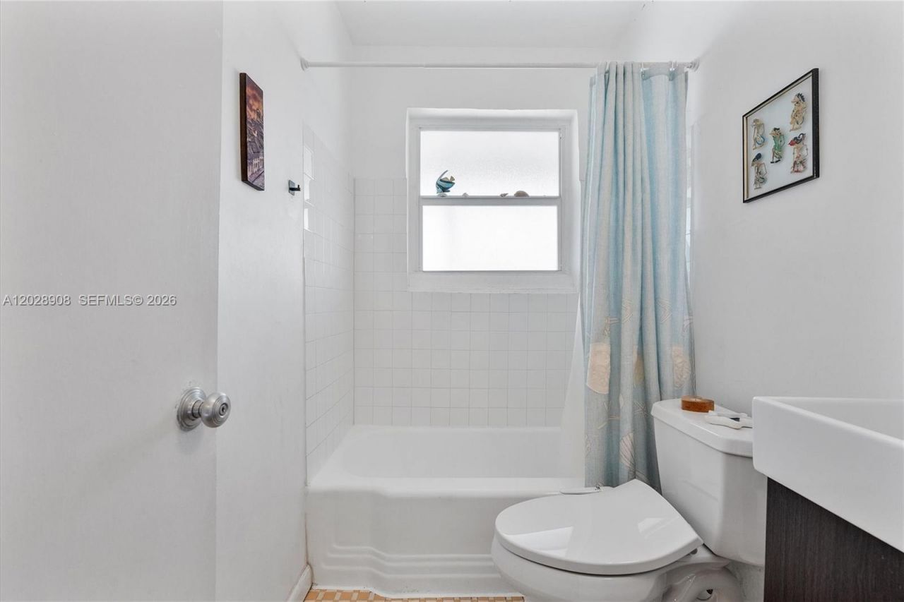 20 Park Dr , Unit 6, Bal Harbour, FL 33154 Photo