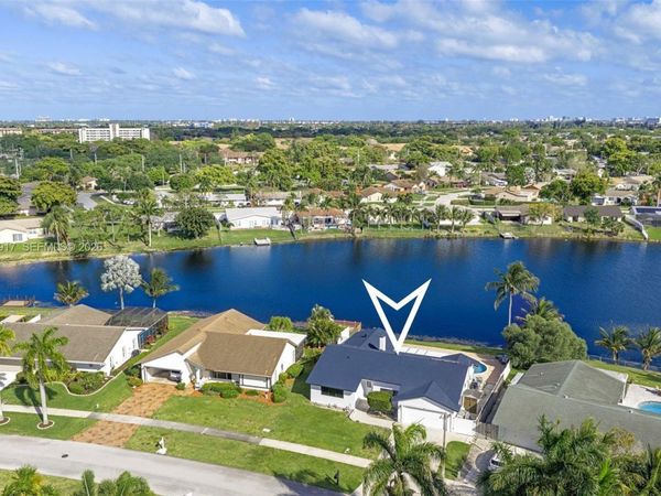 1310 SW 26th Ave, Deerfield Beach, FL 33442