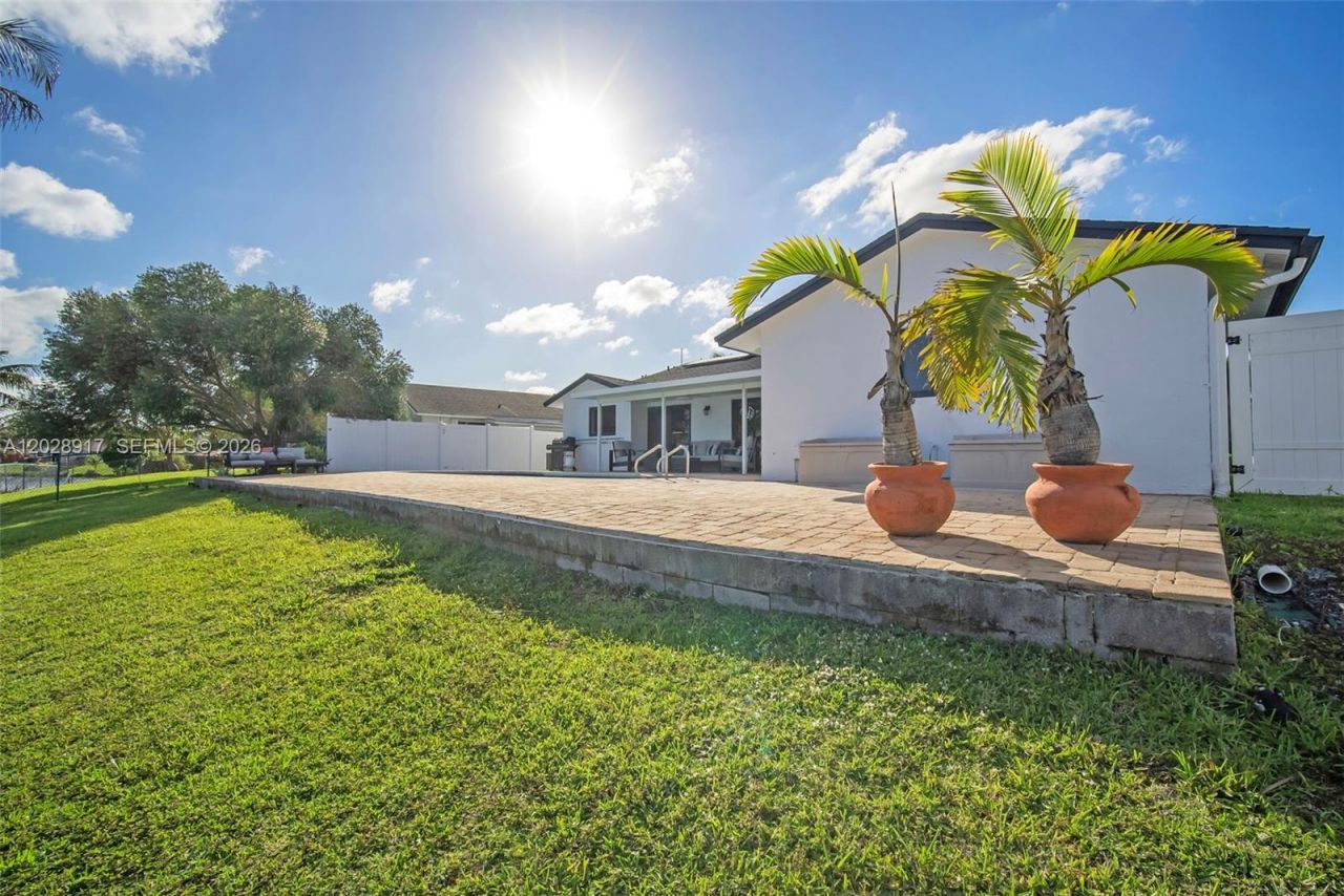1310 SW 26th Ave, Deerfield Beach, FL 33442 Photo
