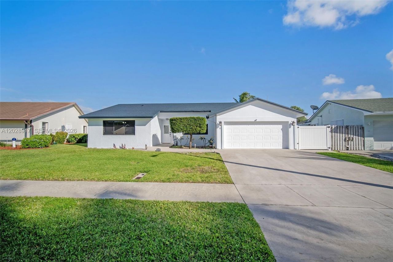 1310 SW 26th Ave, Deerfield Beach, FL 33442 Photo
