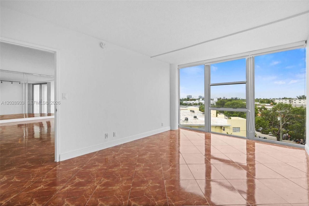 900 Bay Dr , Unit 419, Miami Beach, FL 33141 Photo