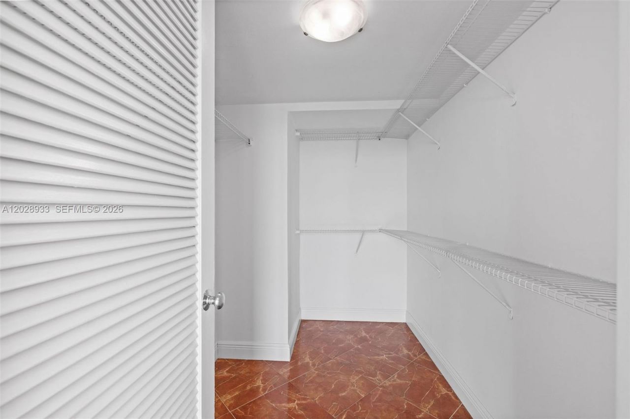 900 Bay Dr , Unit 419, Miami Beach, FL 33141 Photo