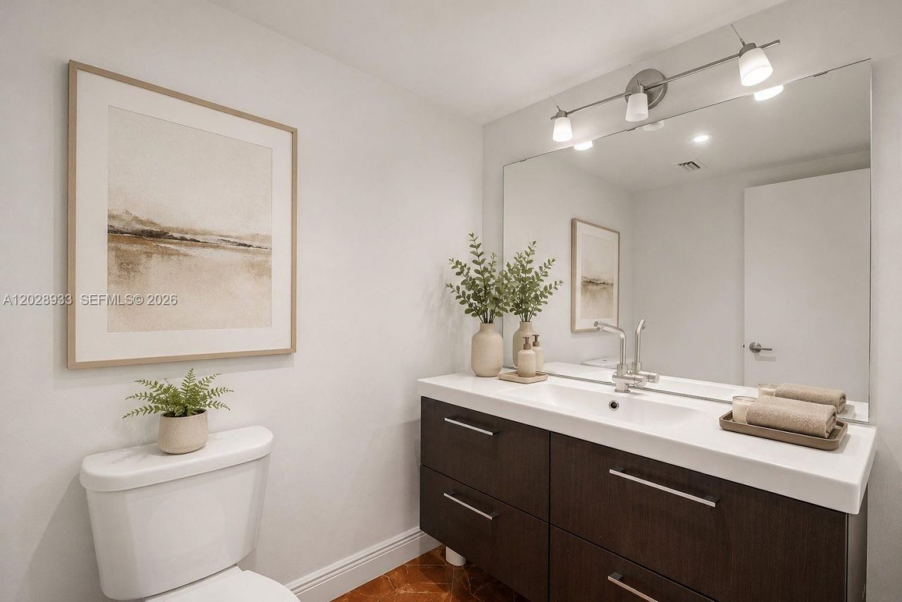 900 Bay Dr , Unit 419, Miami Beach, FL 33141 Photo