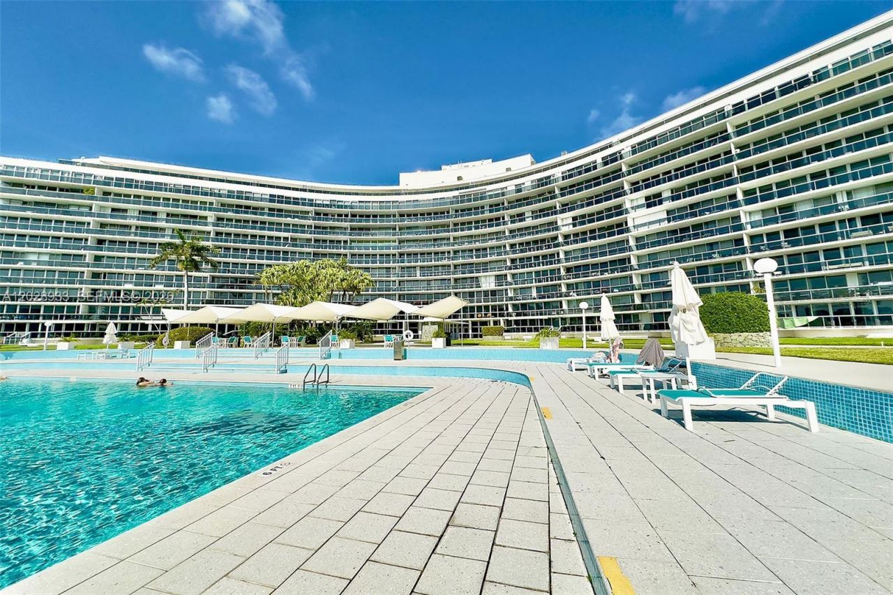 900 Bay Dr , Unit 419, Miami Beach, FL 33141 Photo
