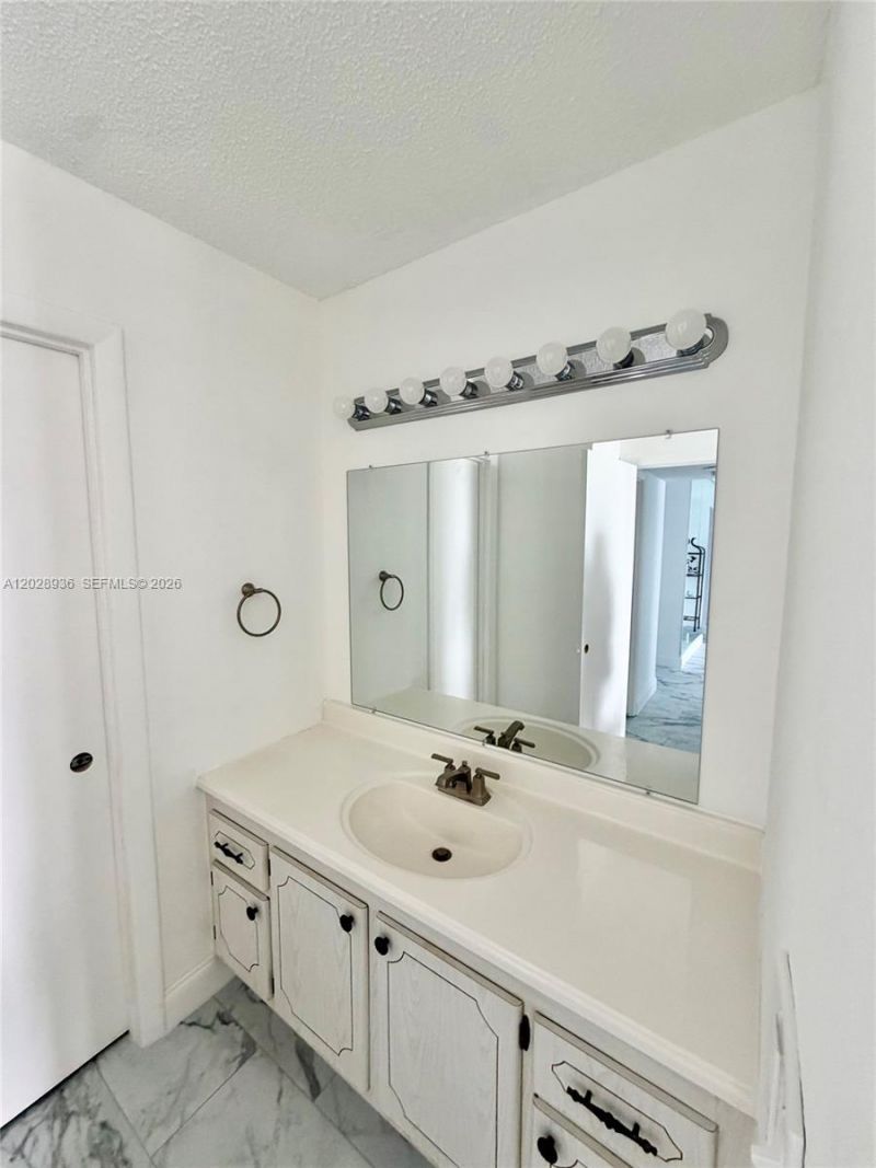 2101 S Ocean Dr , Unit 306, Hollywood, FL 33019 Photo