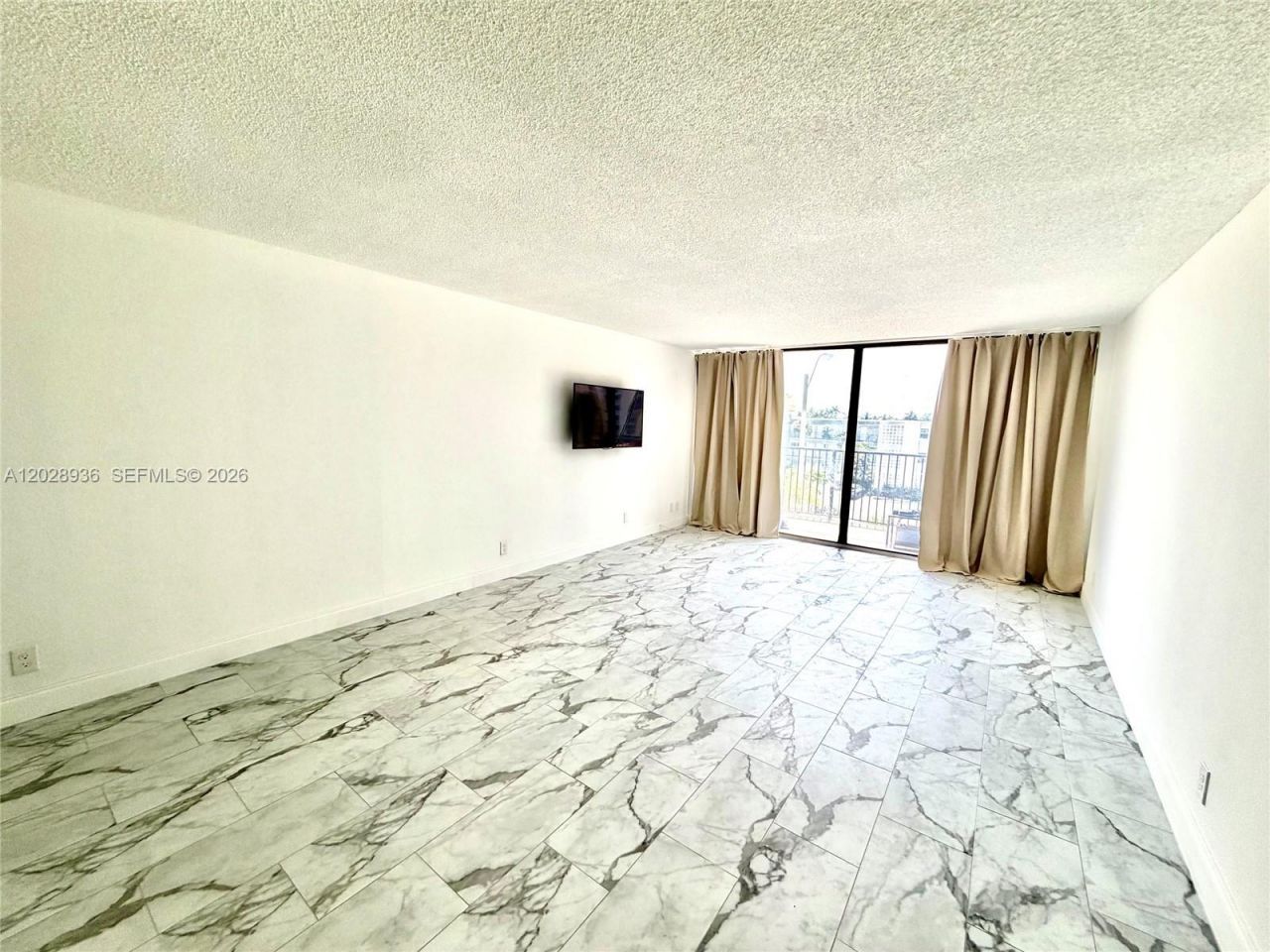 2101 S Ocean Dr , Unit 306, Hollywood, FL 33019 Photo