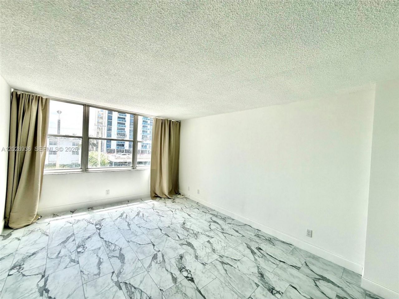 2101 S Ocean Dr , Unit 306, Hollywood, FL 33019 Photo