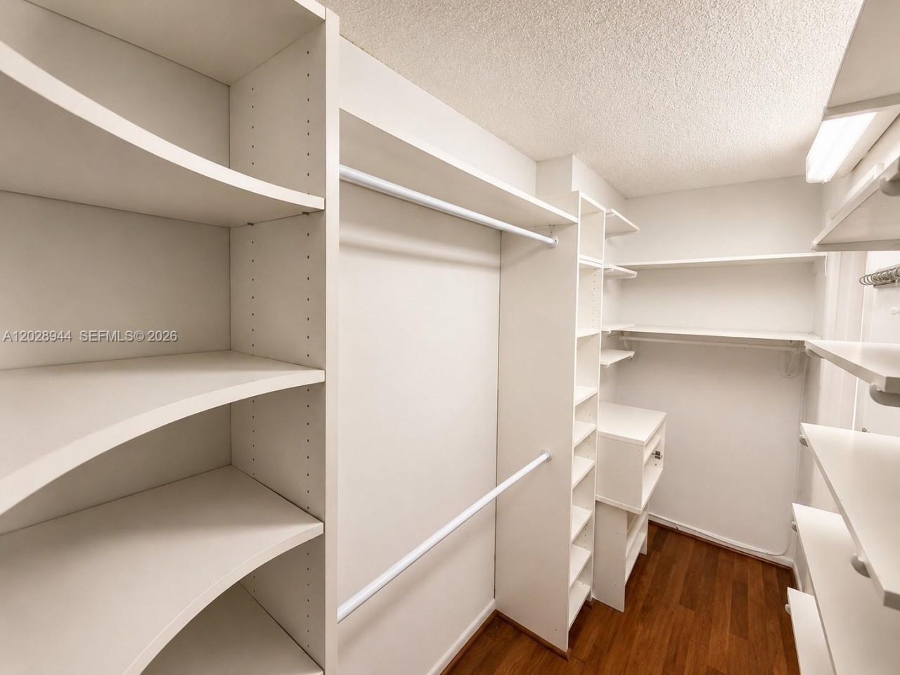 1450 Brickell Bay Dr, Unit 810, Miami, FL 33131 Photo