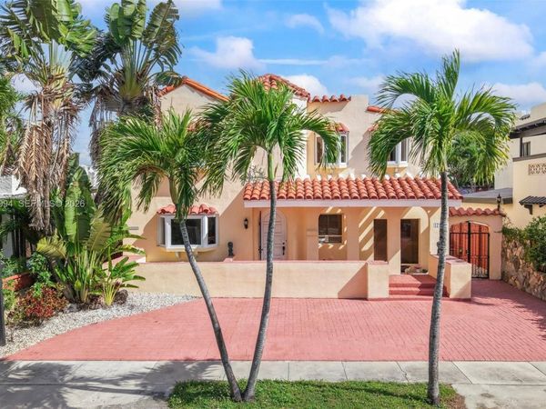1727 SW 11th Ter , Miami, FL 33135