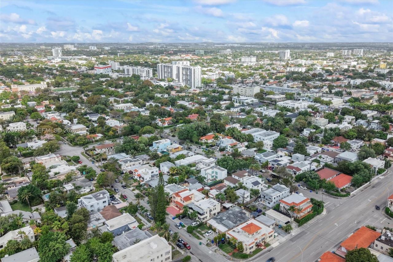 1727 SW 11th Ter, Miami, FL 33135 Photo
