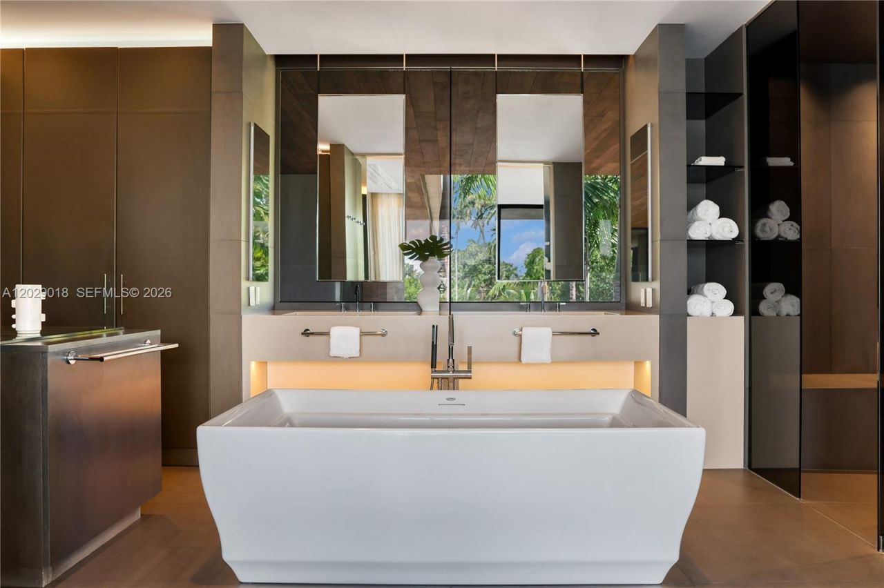 508 W Dilido Dr , Miami Beach, FL 33139 Photo