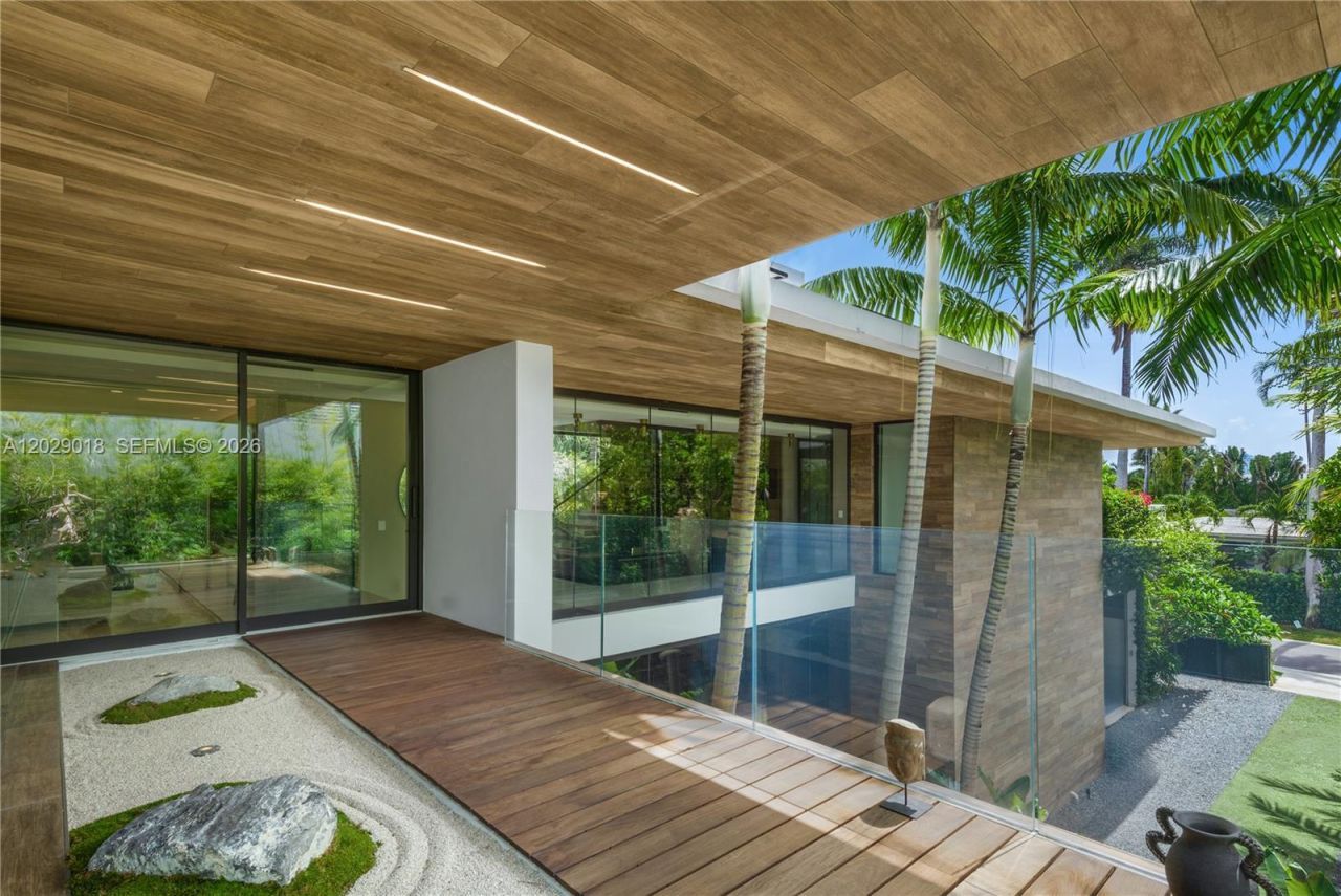 508 W Dilido Dr , Miami Beach, FL 33139 Photo