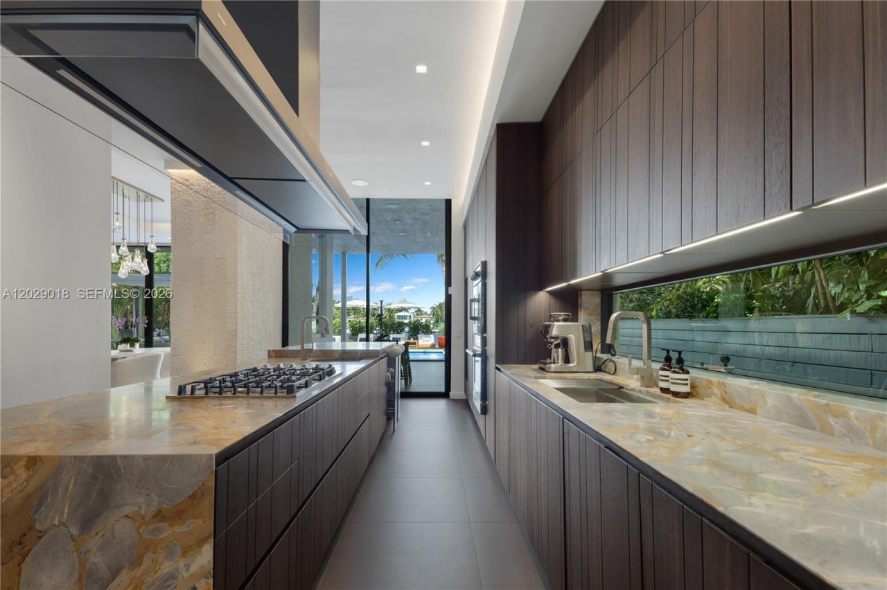 508 W Dilido Dr , Miami Beach, FL 33139 Photo