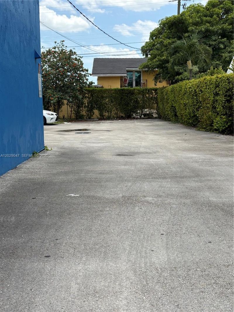 6620 W Flagler St , Miami, FL 33144 Photo