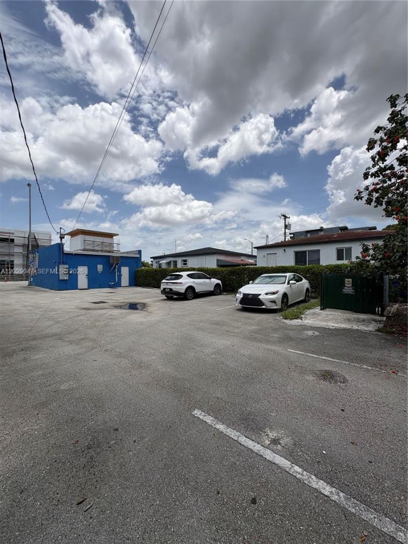 6620 W Flagler St , Miami, FL 33144 Photo
