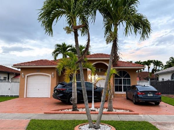 14863 SW 35th Ln, Miami, FL 33185