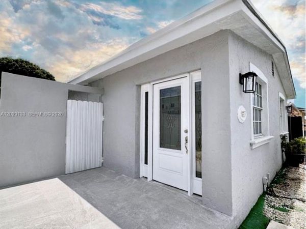 Hialeah, FL 33013