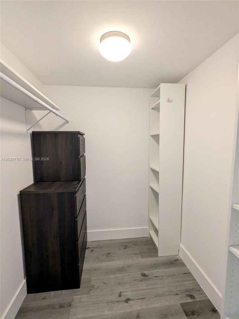 555 NE 15th St , Unit 12D, Miami, FL 33132 Photo