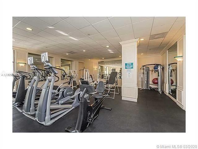 5700 Collins Ave , Unit 8K, Miami Beach, FL 33140 Photo